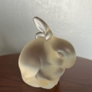 Fenton Glass Vintage Rabbit Paperweight